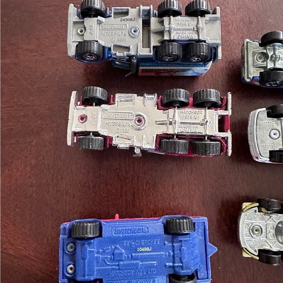 6 Vintage 80's Matchbox & Hot Wheels Diecast Vehicles - Picture 2 of 10